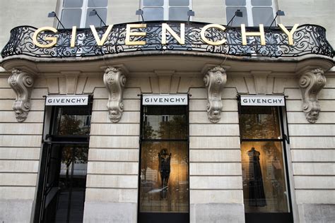 selection de givenchy|did givenchy die.